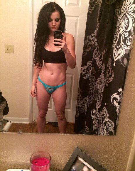 Saraya Jade Bevis model erotic photos