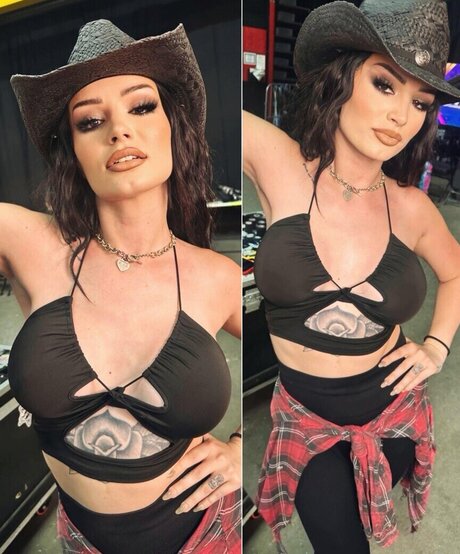 Saraya Jade Bevis pornstar beautiful images