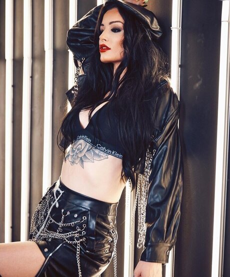 Saraya Jade Bevis pornstar xxx photos