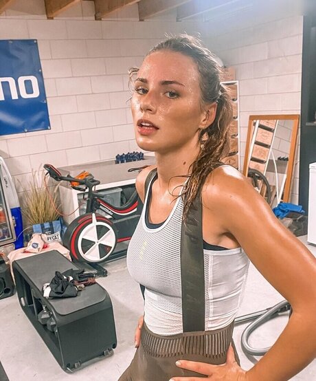 Puck Moonen high quality pornstar image
