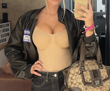 Sophie Schnur pornstar nice photos