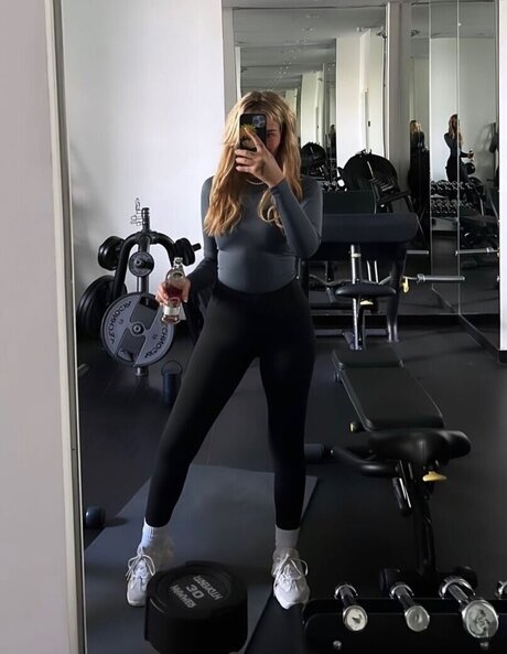 cute shemale onlyfans hot porn picture
