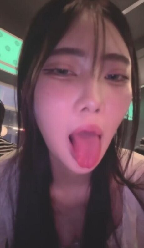asian star onlyfans beautiful nude picture