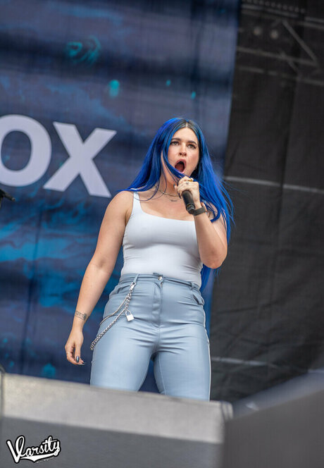 Courtney LaPlante star adult image