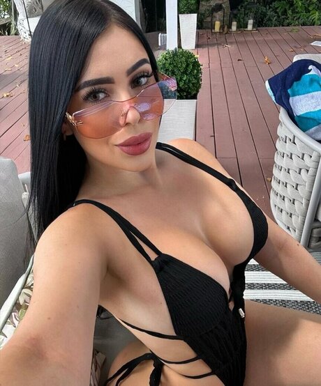 Sara Gonzales star hd pics