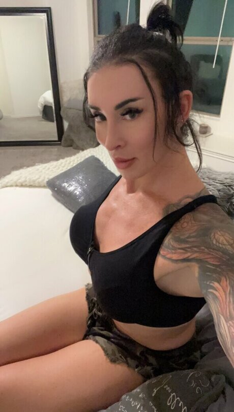 Gabbi Tuft model nudes images