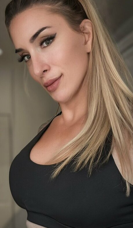 Gabbi Tuft adult star pic