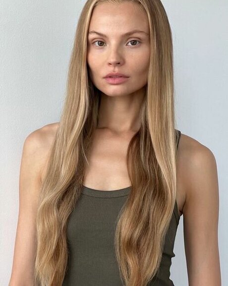 Magdalena Frackowiak high quality model photos