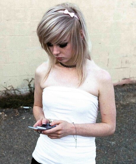 Shauna Dean Cokeland star top pics