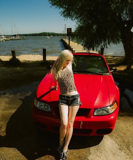 Shauna Dean Cokeland hot model archive