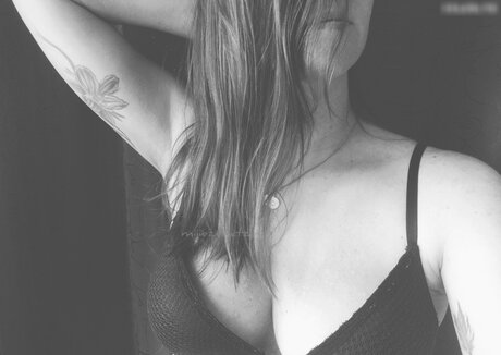 big nipples onlyfans exclusive picture