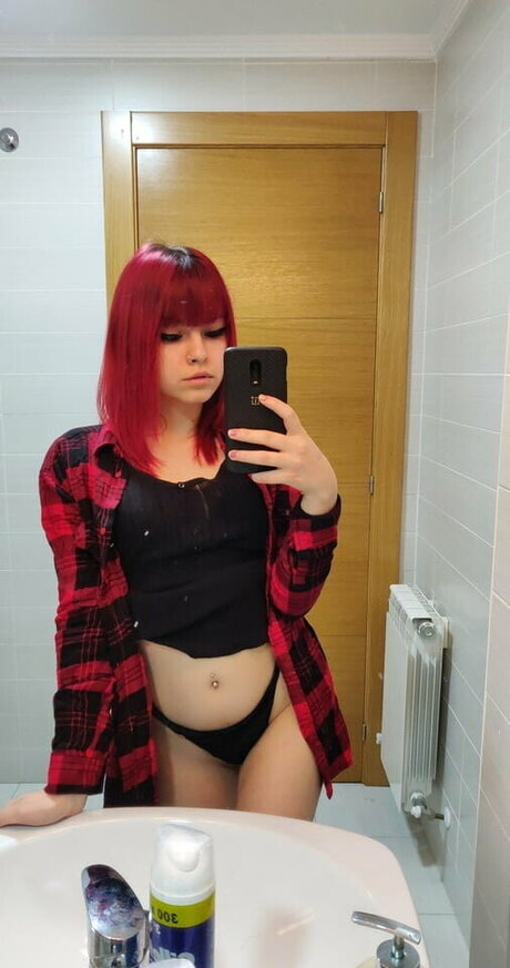 theakaleina pornographic model pictures