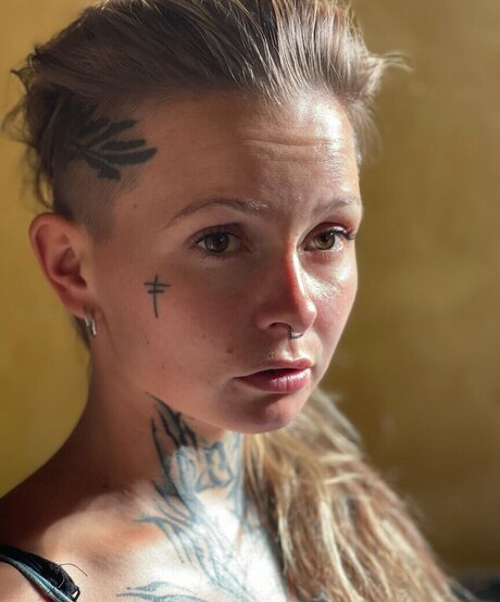 Edith Stehfest beautiful model image