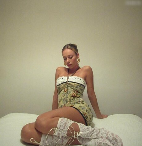Ester Exp sito sexy model gallery