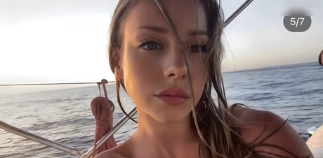 Ester Exp sito nudes star picture