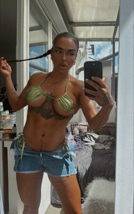 Anny Marry star naked photo