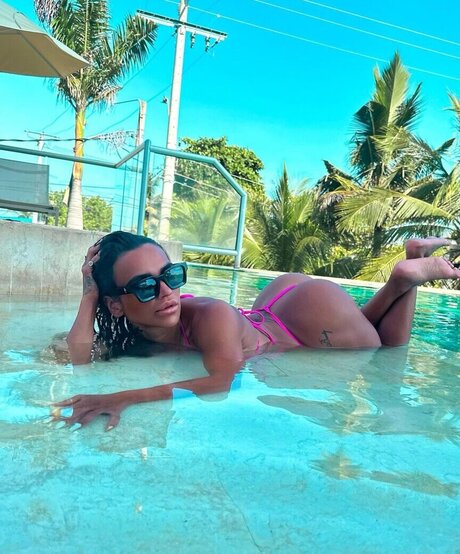 Anny Marry pornstar pretty photos
