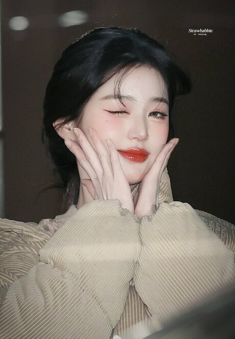 Jang Won young star erotic pic