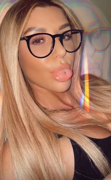 kitty xxx onlyfans hot naked image