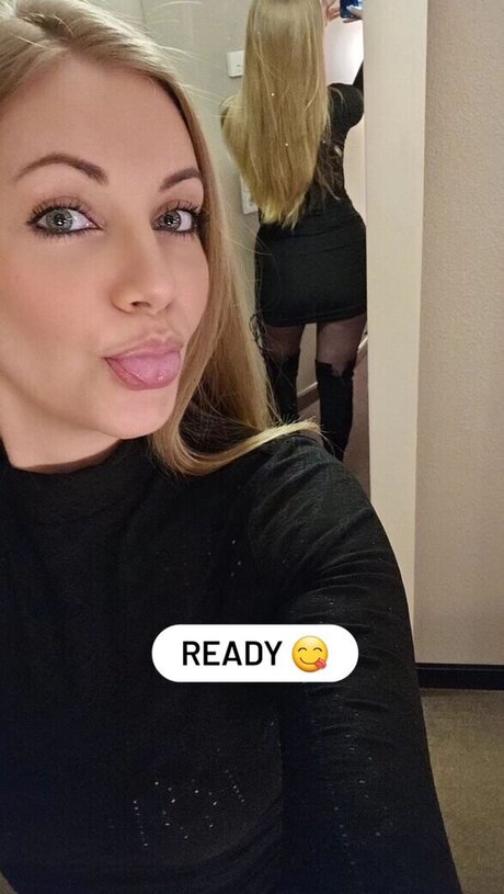 Sarah Milkowski sex pornstar image