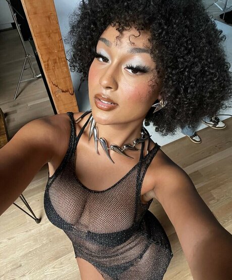 veondremitchell pornstar xxx pic