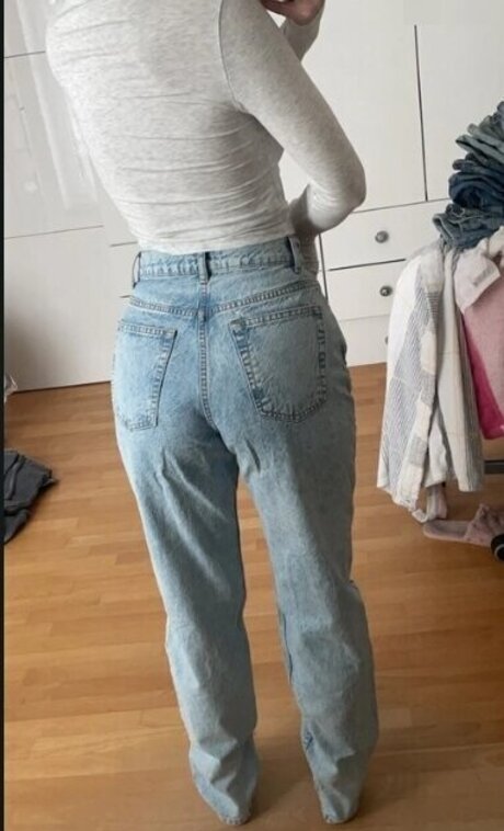 Larissaxra exclusive pornstar image