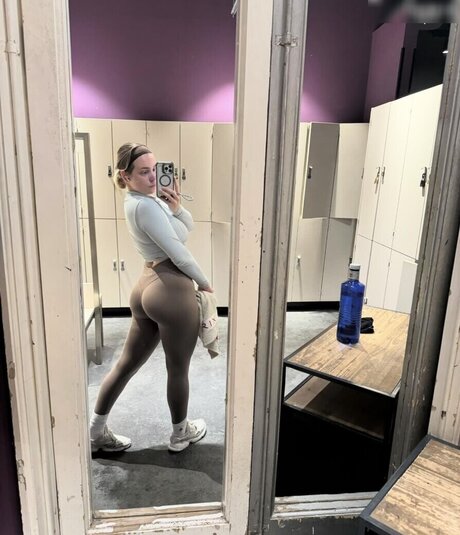 Dr Santi xxx model gallery