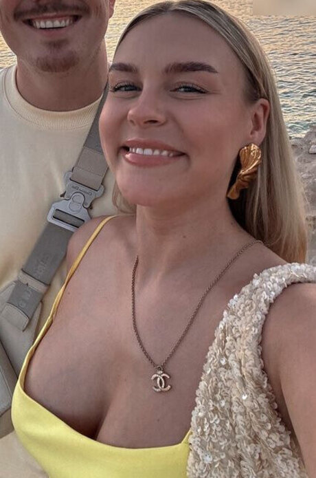 mature squirt onlyfans erotic image