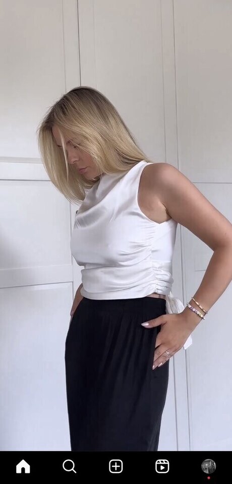 Dagi Bee xxx model picture