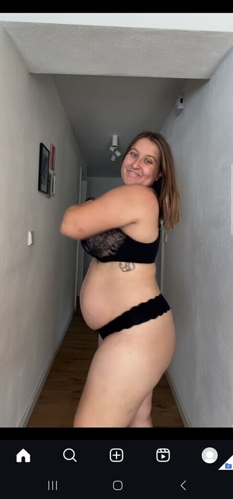 milf young onlyfans free nude image
