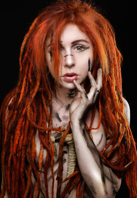 Mary Deweirdo model perfect pics