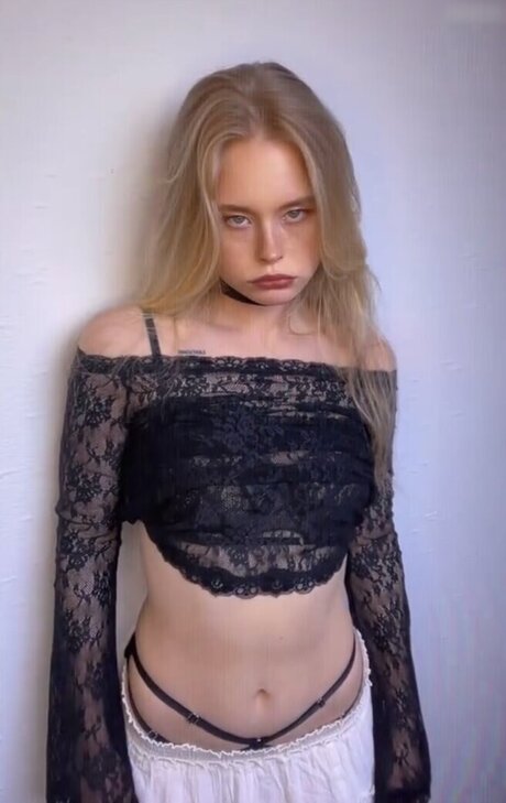 big ass blonde onlyfans adult pics