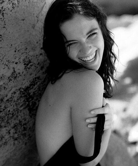 Caterina Ferioli art star pictures