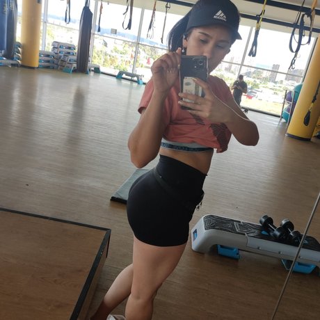 Maylejandra sexy pornstar pic