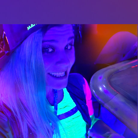 Ladyshatter model beautiful galleries