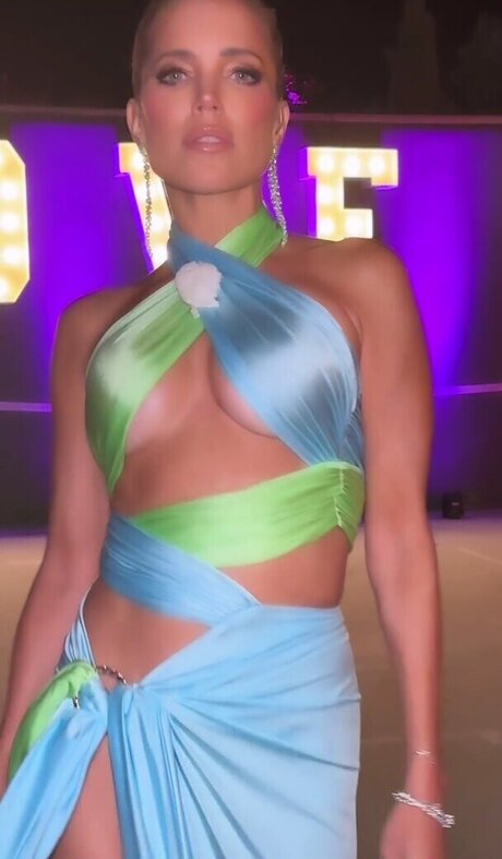 sexy dress onlyfans adult pictures