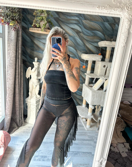 hippie onlyfans beautiful naked gallery
