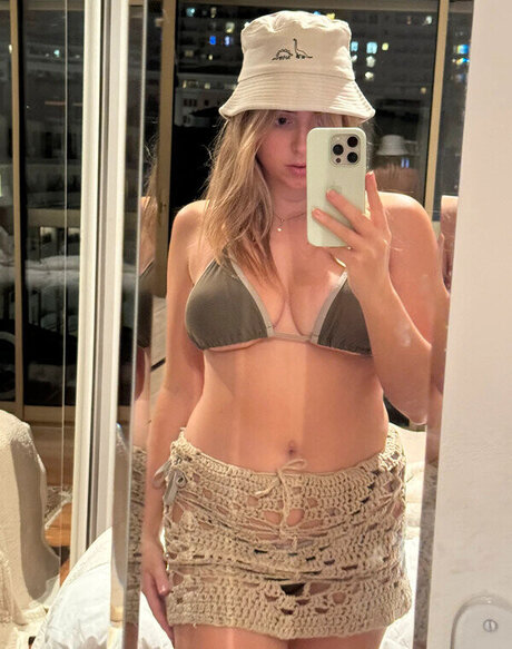 lesbian onlyfans pretty galleries