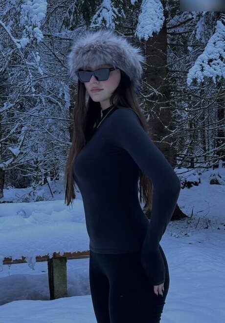 Videozeugs model sexy photos