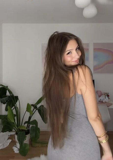 Videozeugs nudes actress picture