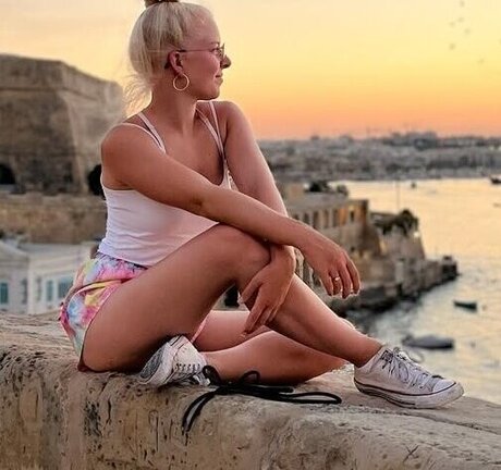 Jette Nietzard pretty model images