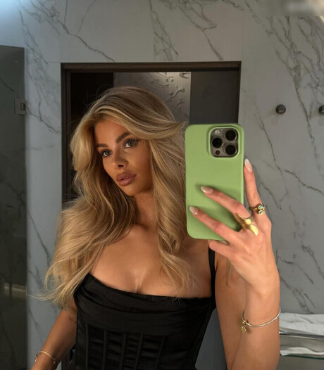 Larissa Neumann porn star galleries