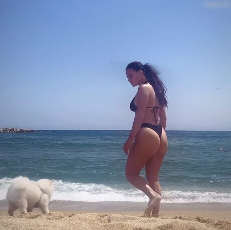 Jeje Lopes hot model gallery