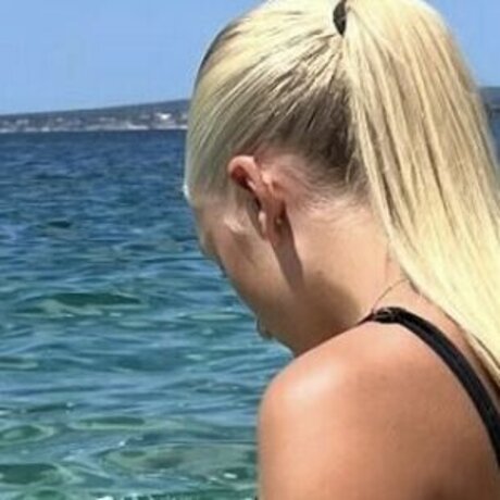Ellie Maack profile image