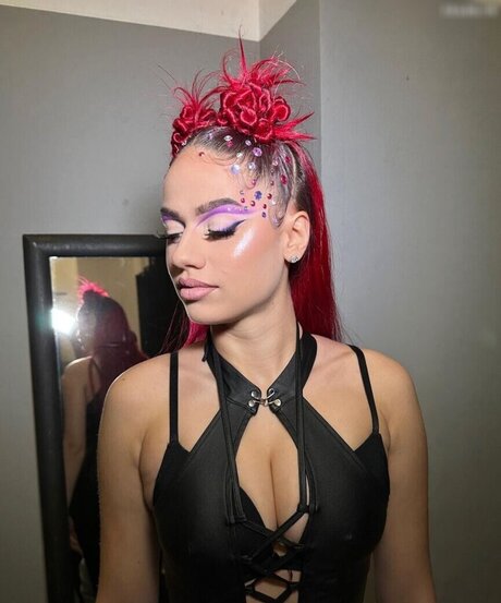 Badm mzjay star sexy picture