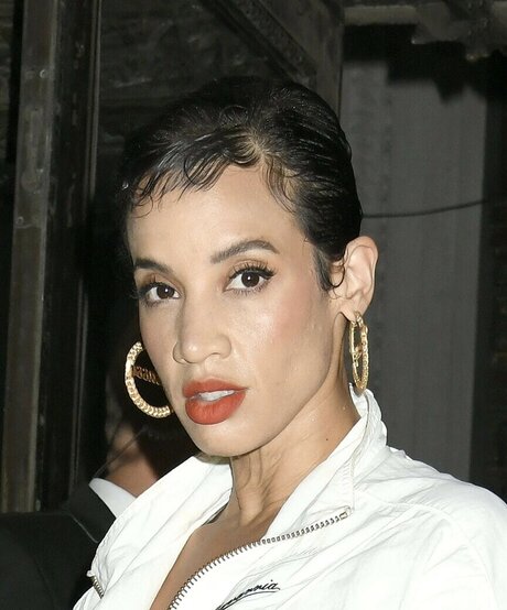 Dascha Polanco nice star pictures