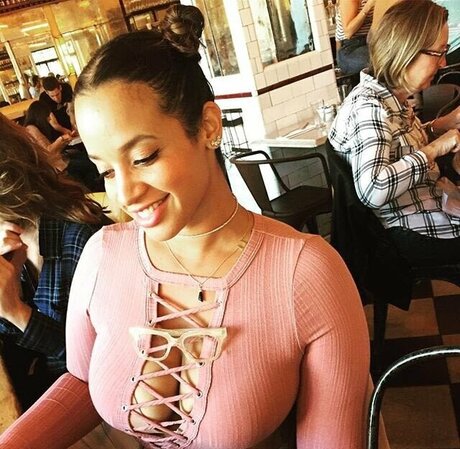 Dascha Polanco star hd galleries