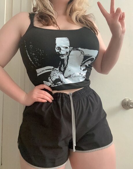 Aretteepls nice pornstar pic