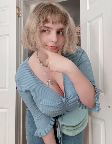 Aretteepls model pretty archive