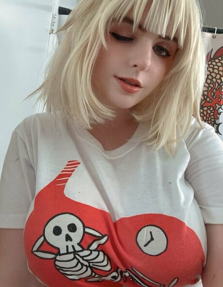 Aretteepls exclusive pornstar pic